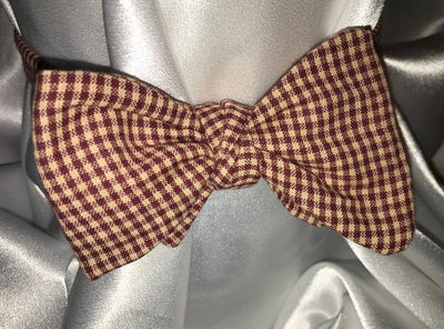 Checked Maroon/Tan Classic Bow-Tie Set